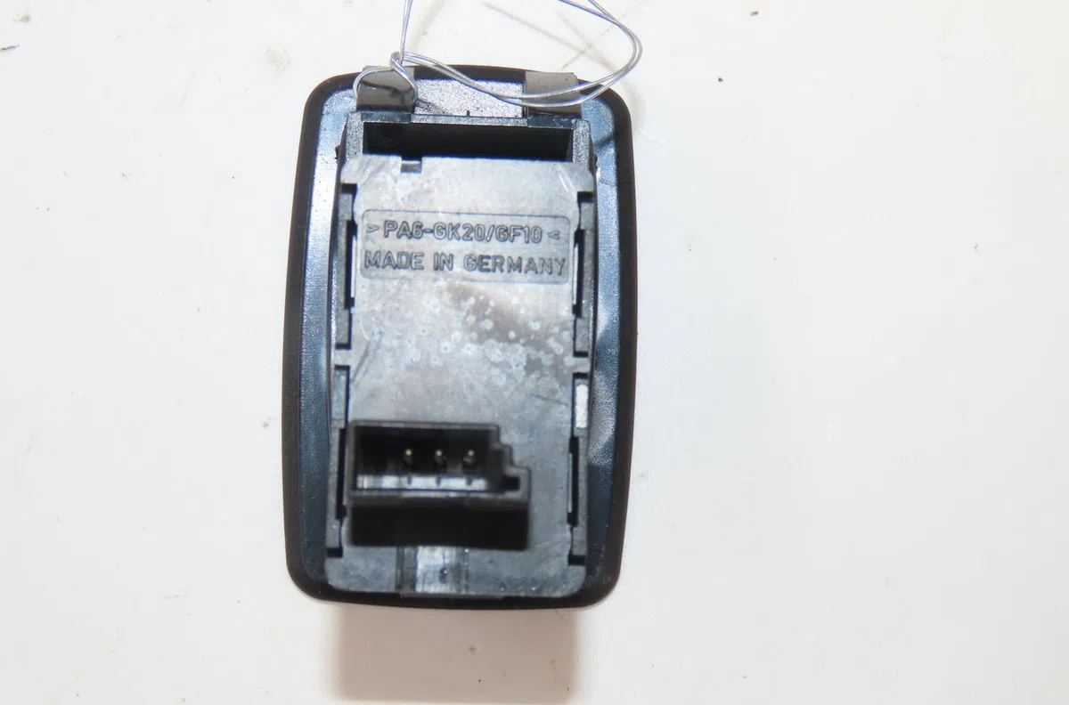 Commande lève-glace porte avant droite Bmw 3 (E90) 320 d (2004-2011) occasion