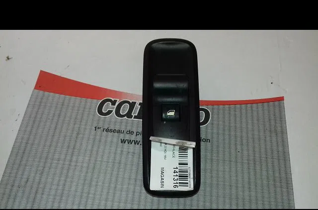 Commande lève-glace porte avant droite Citroën C8 (EA_, EB_) 2.0 hdi 135 (2006) occasion — photo 2