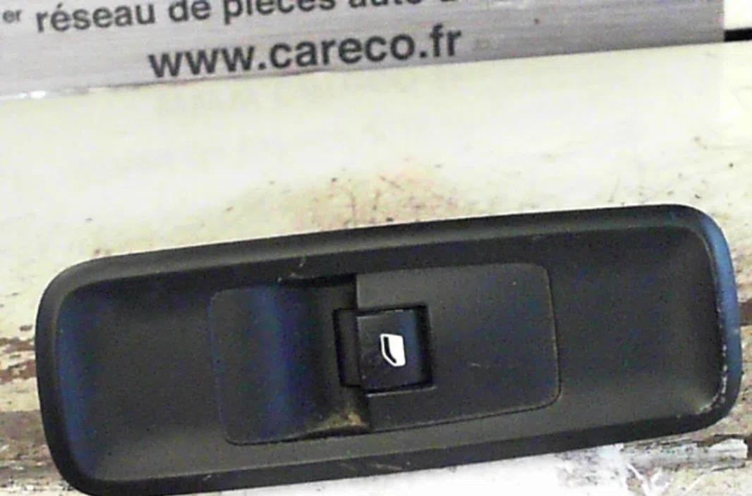 Commande lève-glace porte avant droite Citroen C8 (EA_, EB_) 2.2 hdi (2002) occasion — photo 2