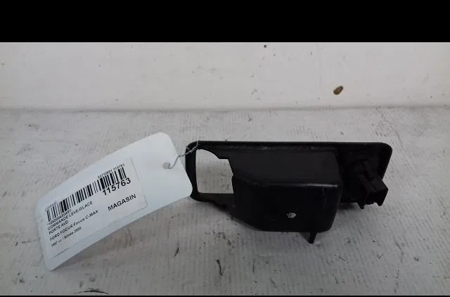 Commande lève-glace porte avant droite Ford FOCUS C-MAX (DM2) 2.0 tdci (2003-2007) occasion — photo 2