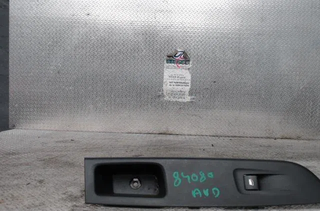 Commande lève-glace porte avant droite OPEL CORSA F PHASE 1 occasion — photo 2
