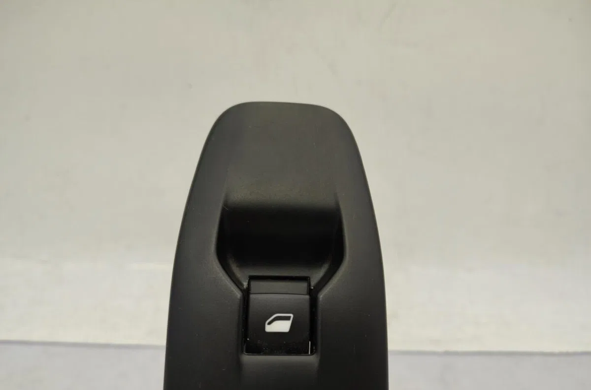 Commande lève-glace porte avant droite PEUGEOT 208 occasion