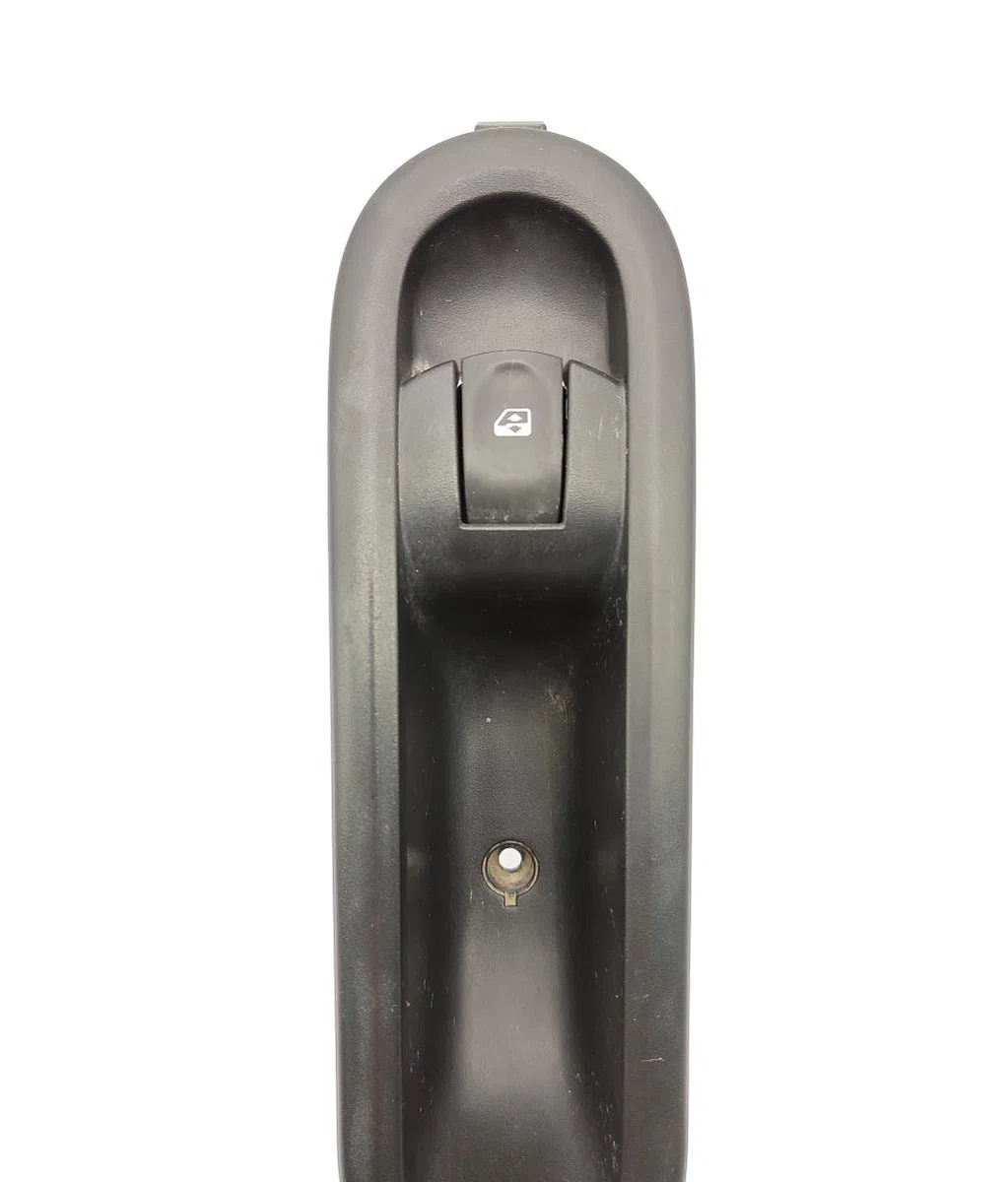 Commande lève-glace porte avant droite RENAULT CLIO 3 PHASE 2 occasion
