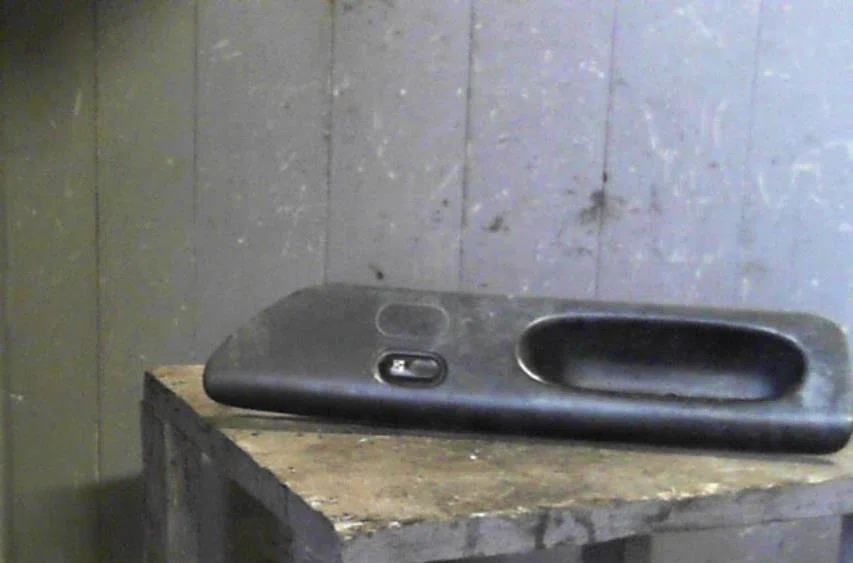 Commande lève-glace porte avant droite RENAULT LAGUNA 1  LAGUNA 1 PHASE 1 BREAK occasion — photo 2