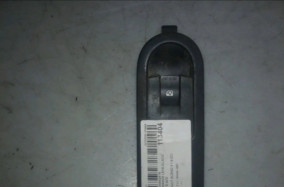 Commande lève-glace porte avant droite RENAULT SCENIC 2 2007 occasion — photo 3
