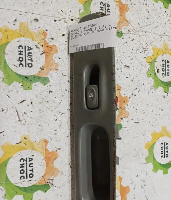 Commande lève-glace porte avant droite RENAULT TWINGO 1 PHASE 3 occasion — photo 2