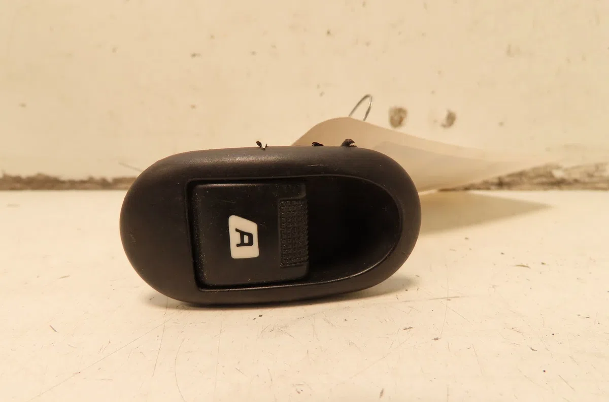 Commande lève-glace porte avant gauche Citroën C2 (JM_) 1.1 (2003-2012) 3 portes occasion