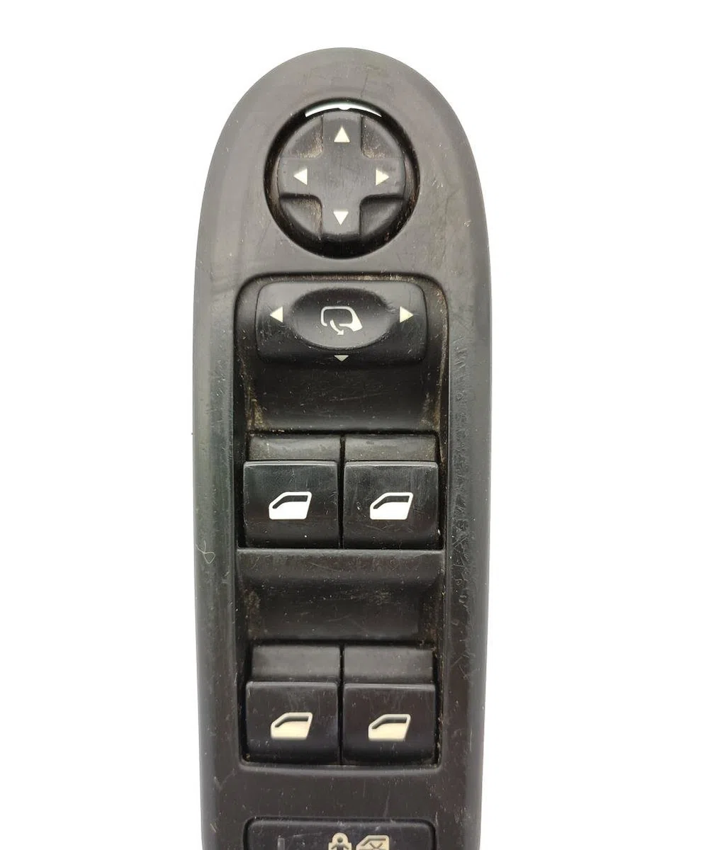 Commande lève-glace porte avant gauche CITROEN C5 2 occasion — photo 2