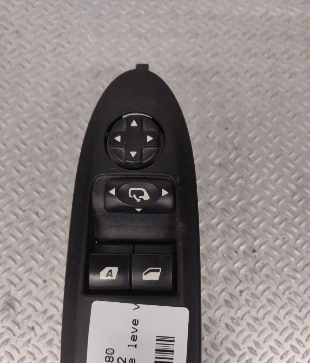 Commande lève-glace porte avant gauche CITROEN DS3  DS3 PHASE 2 occasion — photo 2