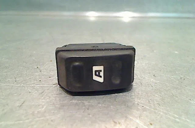 Commande lève-glace porte avant gauche CITROEN XSARA Phase 1 02-1998--09-2000 occasion