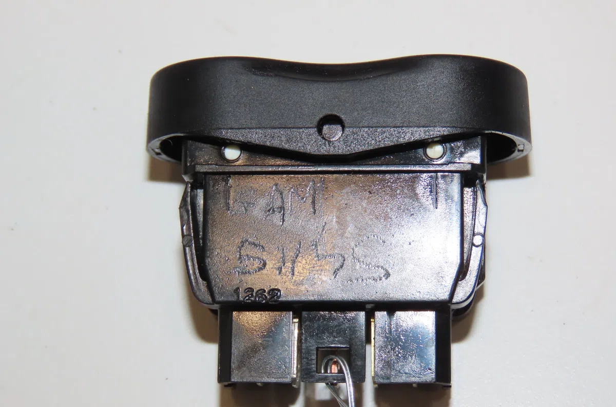 Commande lève-glace porte avant gauche Dacia DUSTER (HS_) 1.5 dci (hsmc) (2010-2018) occasion — photo 3