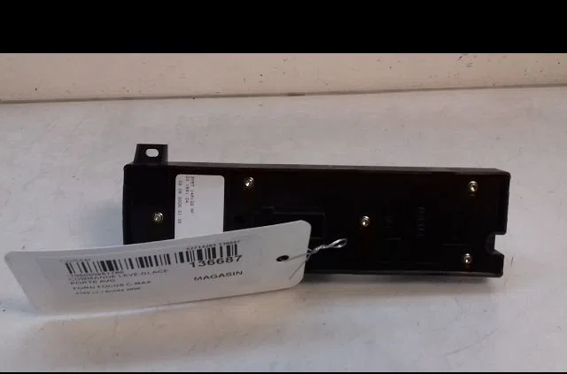 Commande lève-glace porte avant gauche Ford FOCUS C-MAX (DM2) 1.6 tdci (2003-2007) occasion — photo 2