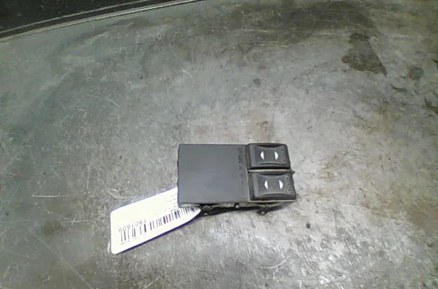 Commande lève-glace porte avant gauche FORD MONDEO II Phase 1 09-2000--06-2007 occasion — photo 3