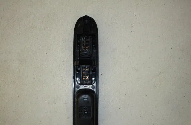 Commande lève-glace porte avant gauche PEUGEOT 307  2.0 HDI 90ch occasion — photo 2