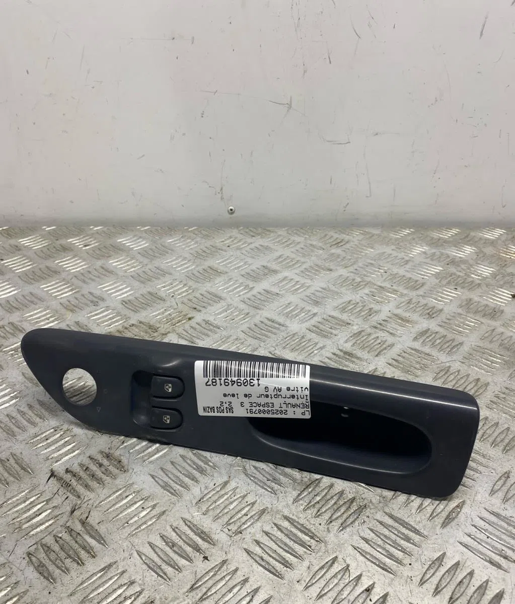 Commande lève-glace porte avant gauche RENAULT ESPACE 3 occasion — photo 4