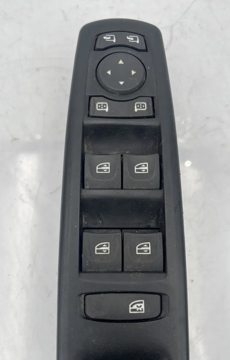 Commande lève-glace porte avant gauche RENAULT SCENIC 3 PHASE 1 occasion — photo 3