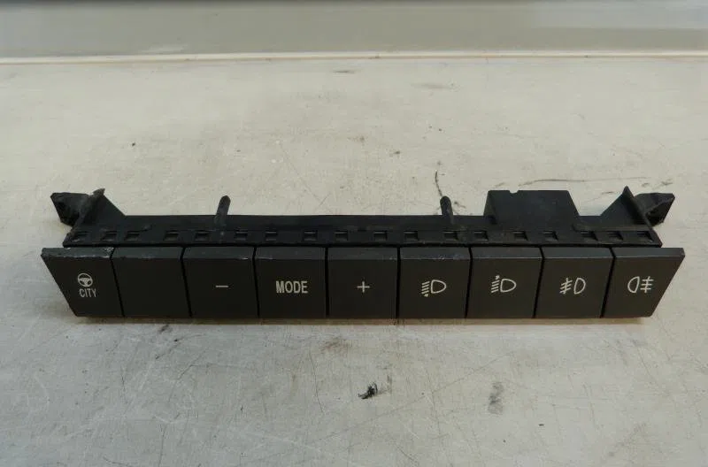 Commande toit ouvrant LANCIA YPSILON 4 PHASE 1 occasion — photo 2