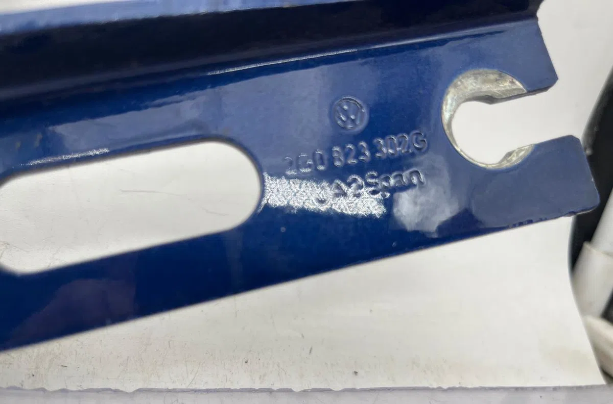 Compas g capot VOLKSWAGEN POLO 6 PHASE 2 occasion — photo 2