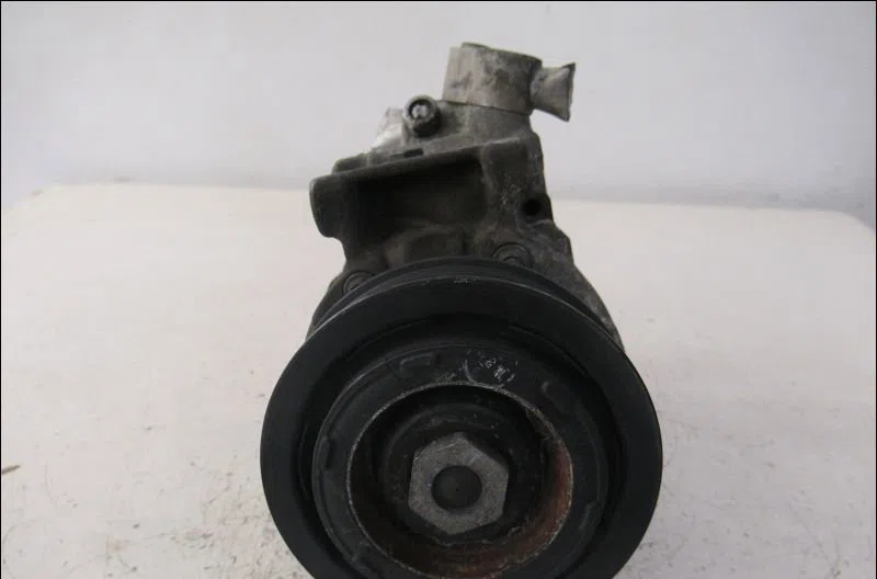 Compresseur air conditionne Audi A4 B8 (8K2) 2.0 tdi (2007-2015) occasion — photo 2
