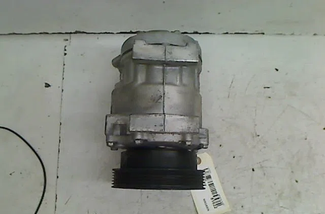 Compresseur air conditionne Dacia LOGAN (LS_) 1.6 (lsob, lsod, lsof, lsoh) (2004) occasion — photo 2