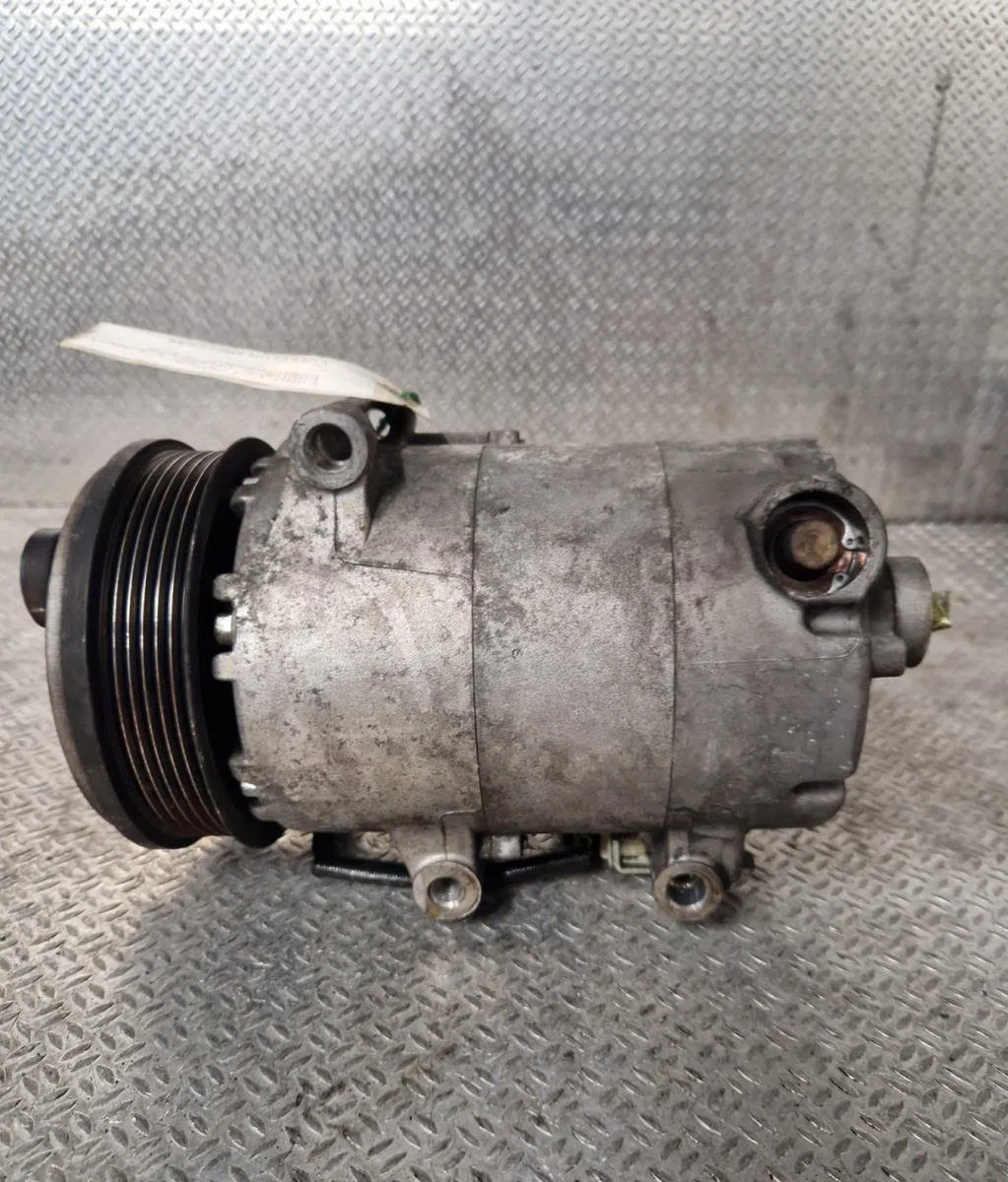 Compresseur air conditionne FORD FOCUS 2  FOCUS 2 PHASE 1 CABRIOLET occasion — photo 2