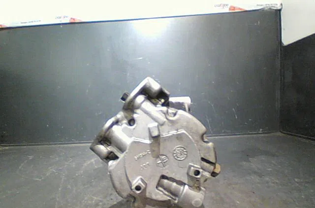 Compresseur air conditionne Ford FOCUS II (DA_, HCP, DP) 1.6 tdci (2004-2012) occasion — photo 2