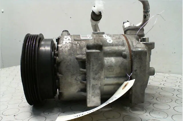 Compresseur air conditionne Hyundai I30 Break (FD) 1.6 crdi (2008-2012) occasion — photo 2