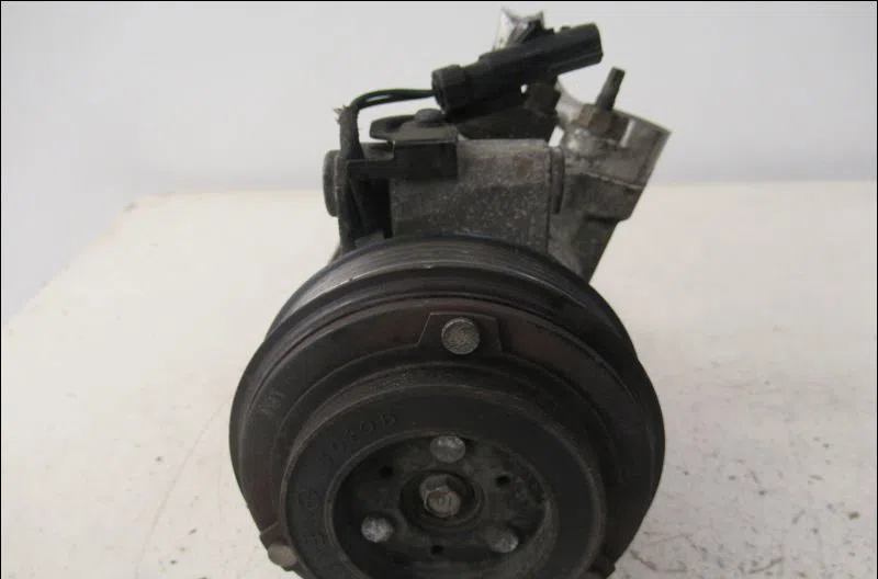 Compresseur air conditionne Jeep CHEROKEE (KK) 2.8 crd 4x4 (2008) occasion — photo 2