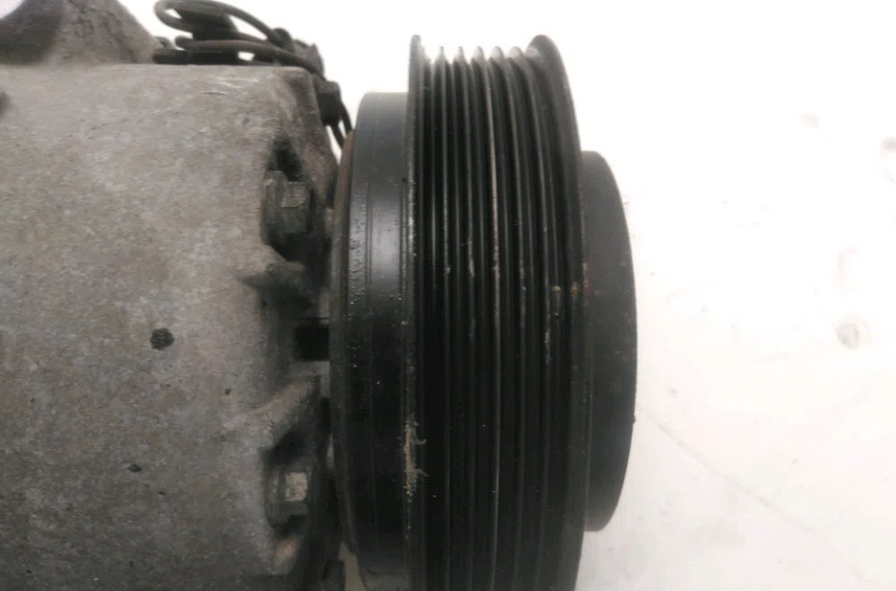 Compresseur air conditionne Kia CEE'D SW (ED) 1.6 (2007-2012) occasion — photo 2