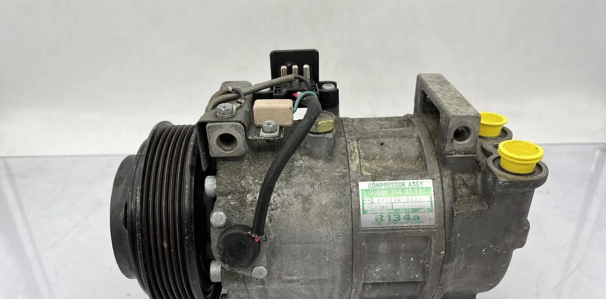Compresseur air conditionne MERCEDES CLASSE C 202 PHASE 1 occasion — photo 3