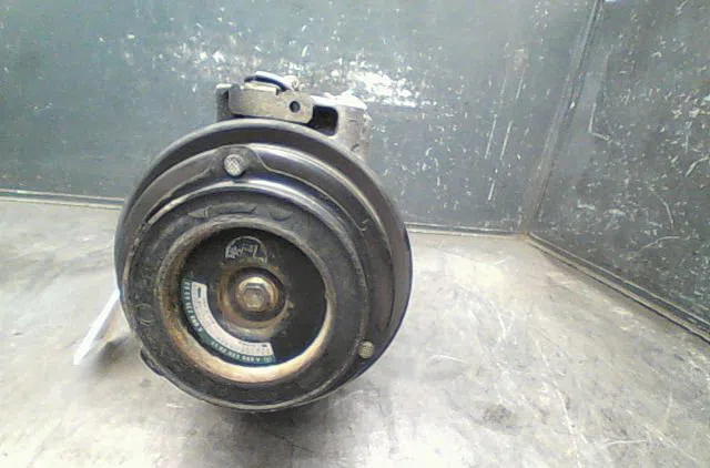 Compresseur air conditionne MERCEDES CLASSE SLK 1998 occasion — photo 2