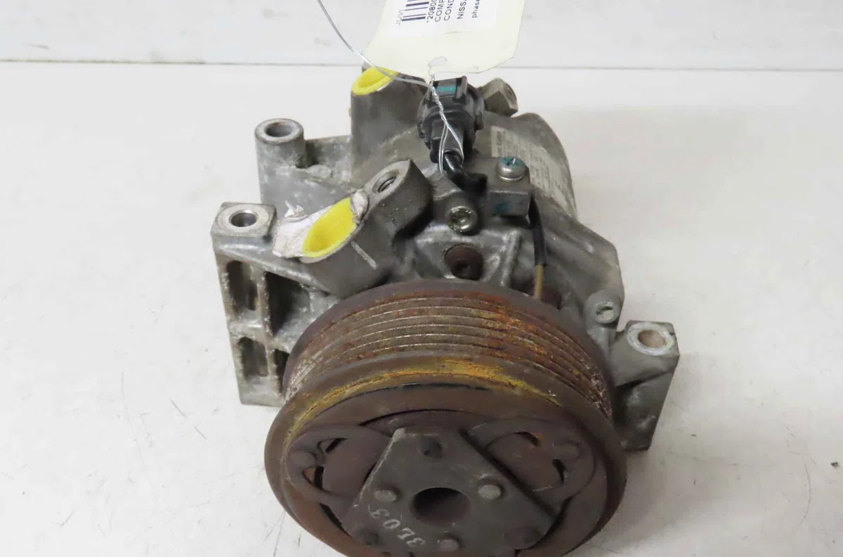 Compresseur air conditionne NISSAN MICRA IV occasion — photo 2