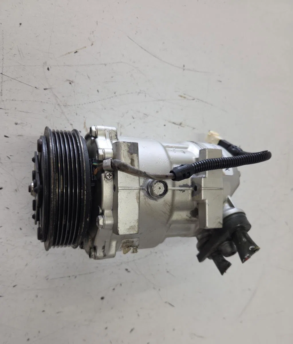 Compresseur air conditionne PEUGEOT 406 PHASE 2 occasion — photo 2