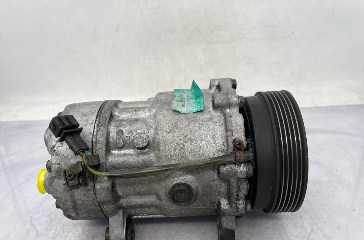 Compresseur air conditionne VOLKSWAGEN GOLF 4 occasion — photo 3