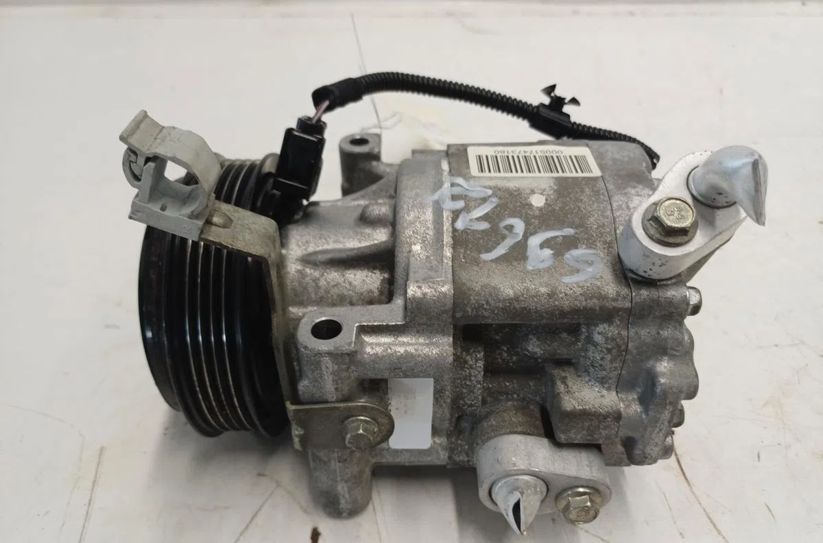 Compresseur air conditionne VOLKSWAGEN POLO 4 PHASE 2 occasion — photo 2
