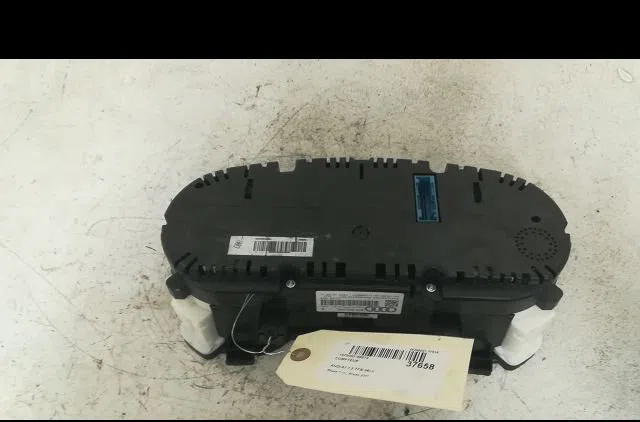 Compteur Audi A1 (8X1, 8XK) 1.2 tfsi (2010-2015) occasion — photo 2