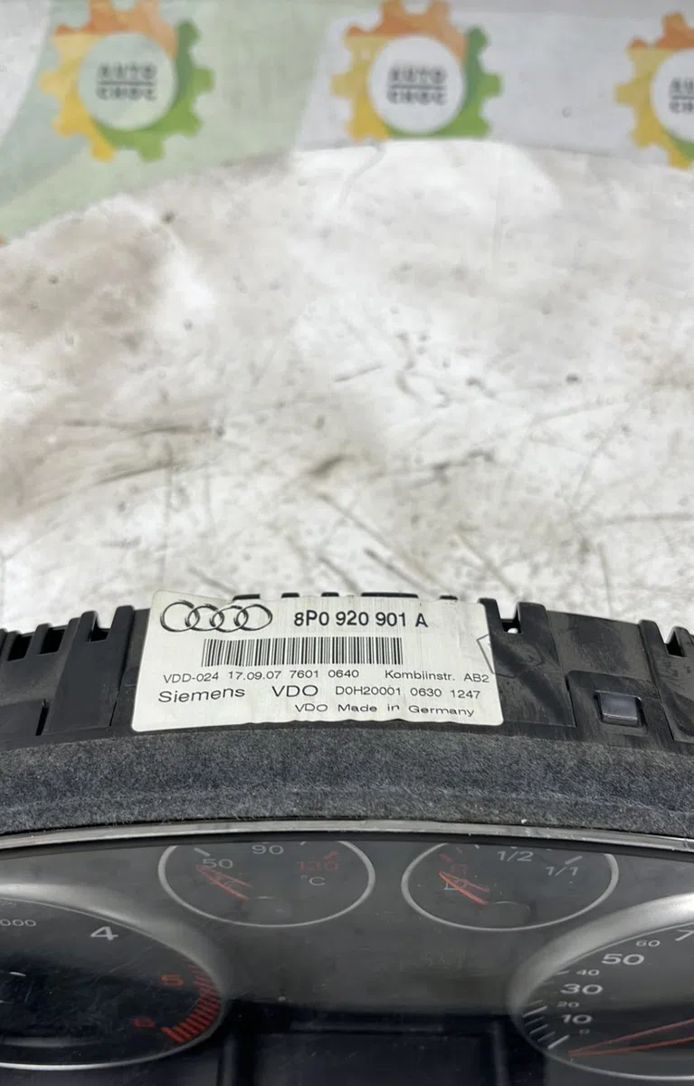 Compteur AUDI A3 2 SPORTBACK PHASE 1 occasion — photo 2
