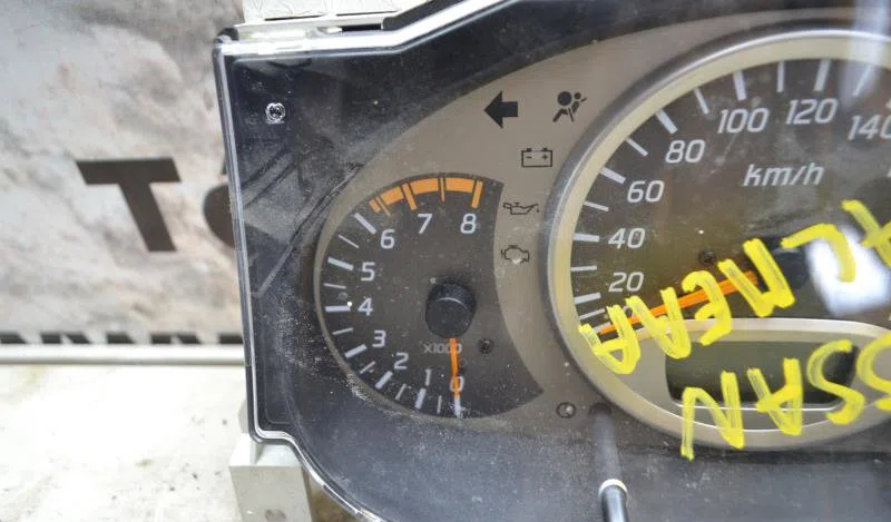 Compteur NISSAN ALMERA TINO PHASE 1 occasion — photo 3