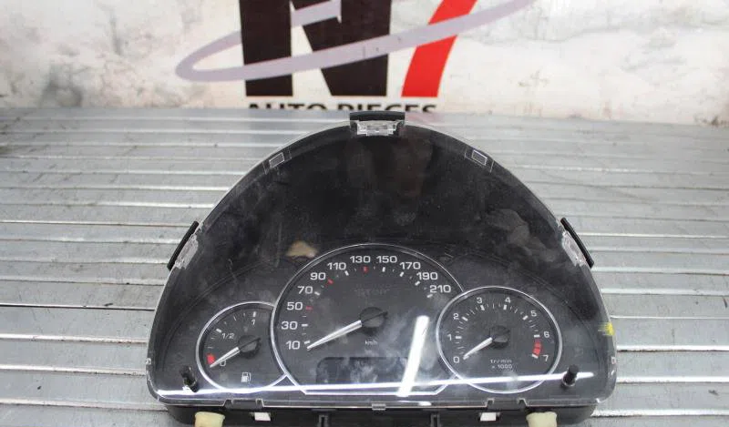Compteur PEUGEOT 1007 occasion — photo 2