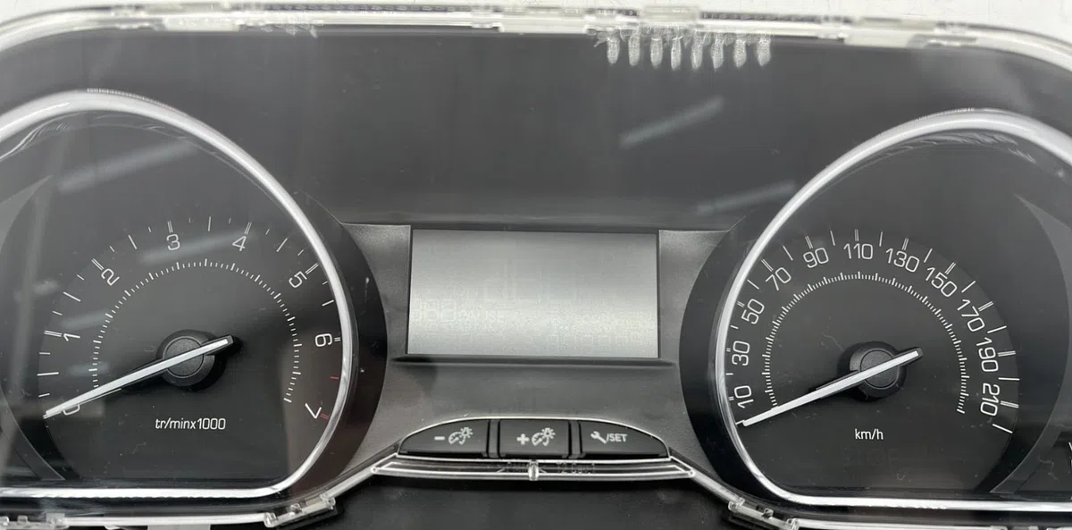 Compteur PEUGEOT 2008 1 PHASE 1 occasion — photo 4