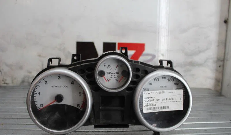 Compteur PEUGEOT 207 PHASE 1 BREAK occasion — photo 4