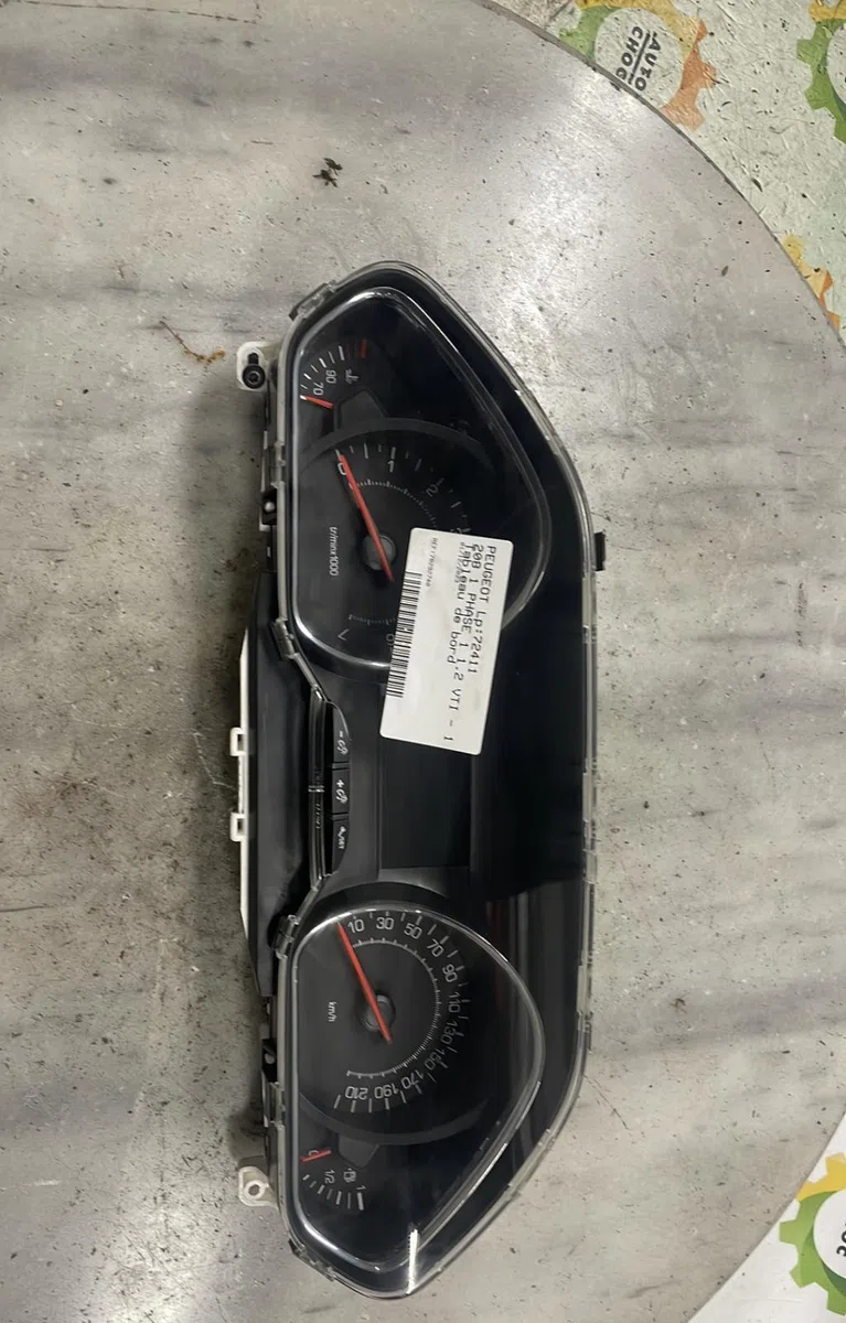 Compteur PEUGEOT 208 1 PHASE 1 occasion — photo 2