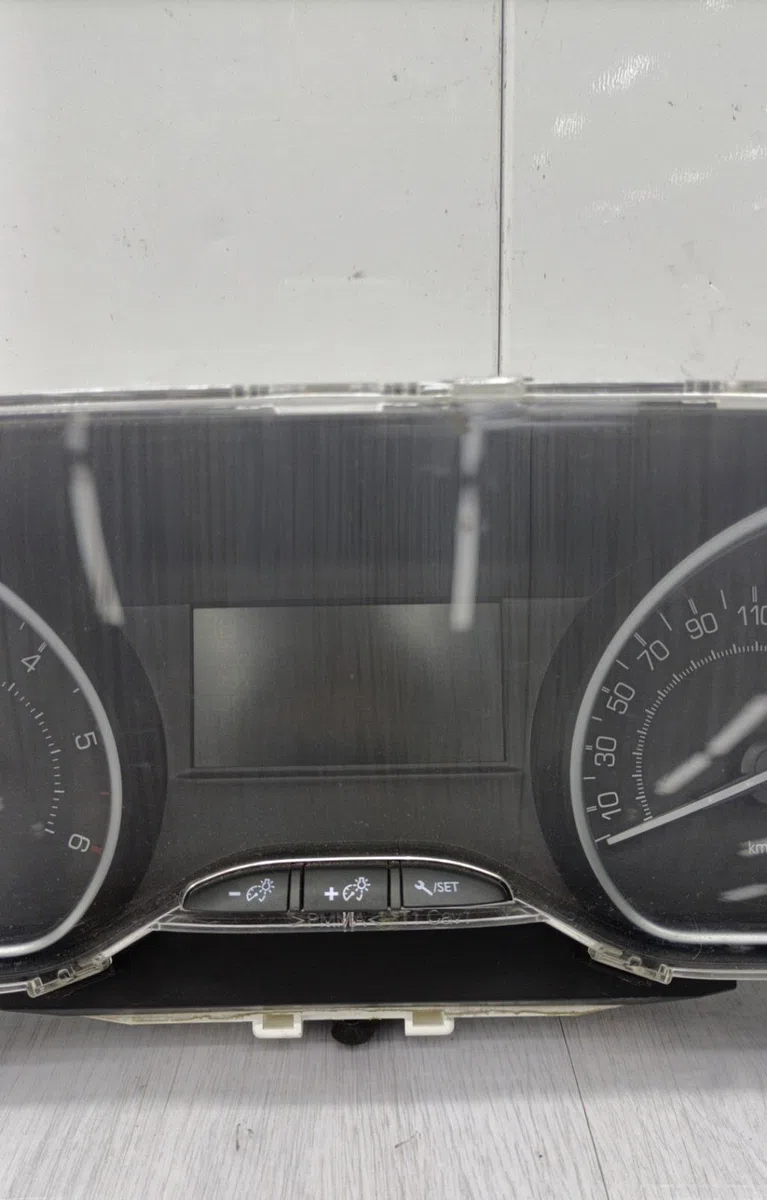 Compteur PEUGEOT 208 1 PHASE 2 occasion — photo 3