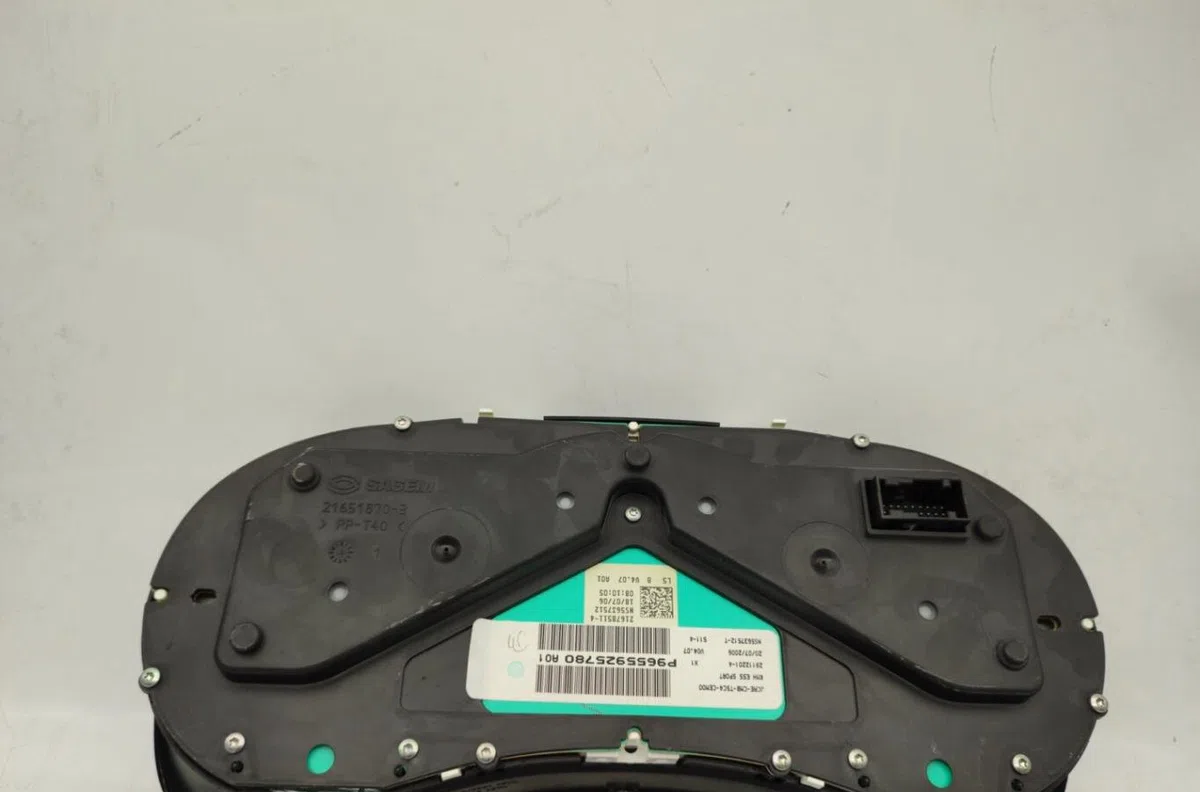 Compteur PEUGEOT 307 PHASE 2 CABRIOLET occasion — photo 4