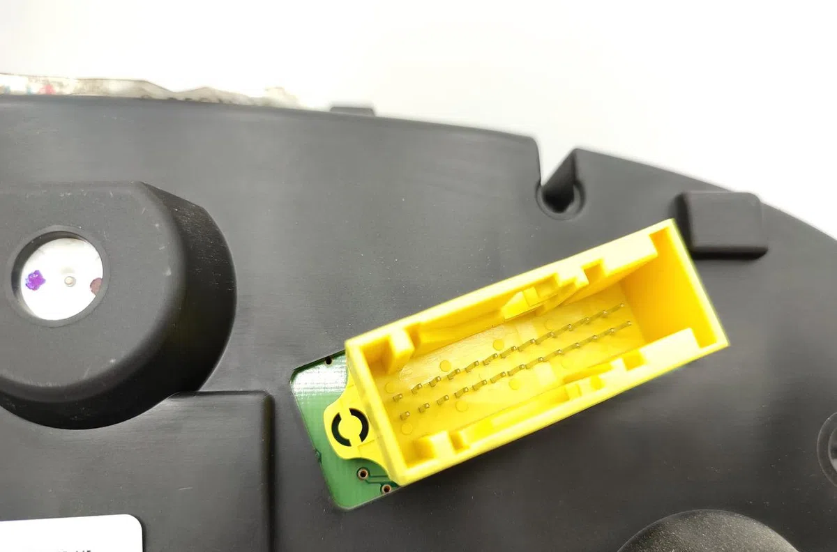 Compteur PEUGEOT 308 1 SW PHASE 2 BREAK occasion — photo 4