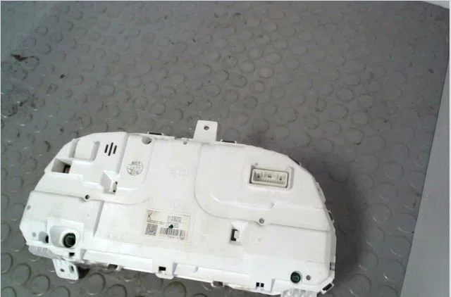 Compteur Peugeot 4007 (VU_, VV_) 2.2 hdi (2007-2013) occasion — photo 2