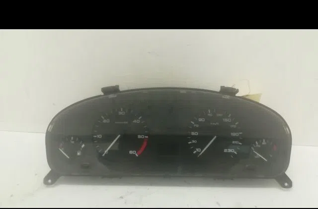 Compteur Peugeot 406 (8B) 2.0 hdi 90 (1999-2004) occasion — photo 4