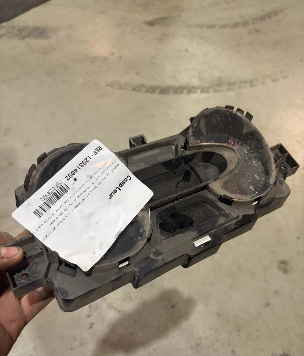 Compteur RENAULT TRAFIC 3 COURT PHASE 1 occasion — photo 2
