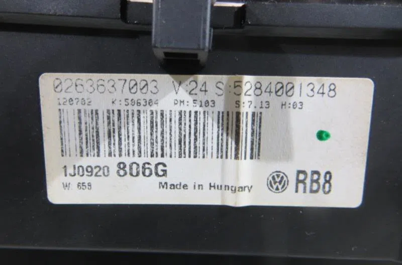 Compteur VOLKSWAGEN BORA occasion — photo 4