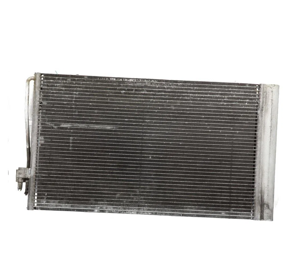 Condenseur clim Bmw 5 (E60) 530 d (2002-2005) occasion — photo 3
